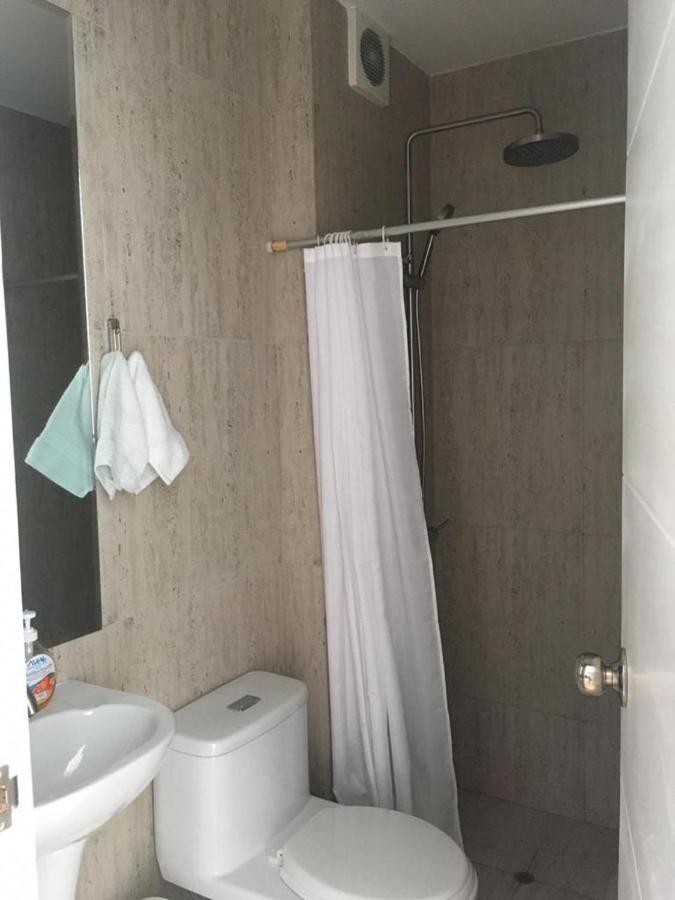 Precioso Cuarto Dentro De Un Centrico Compartido *